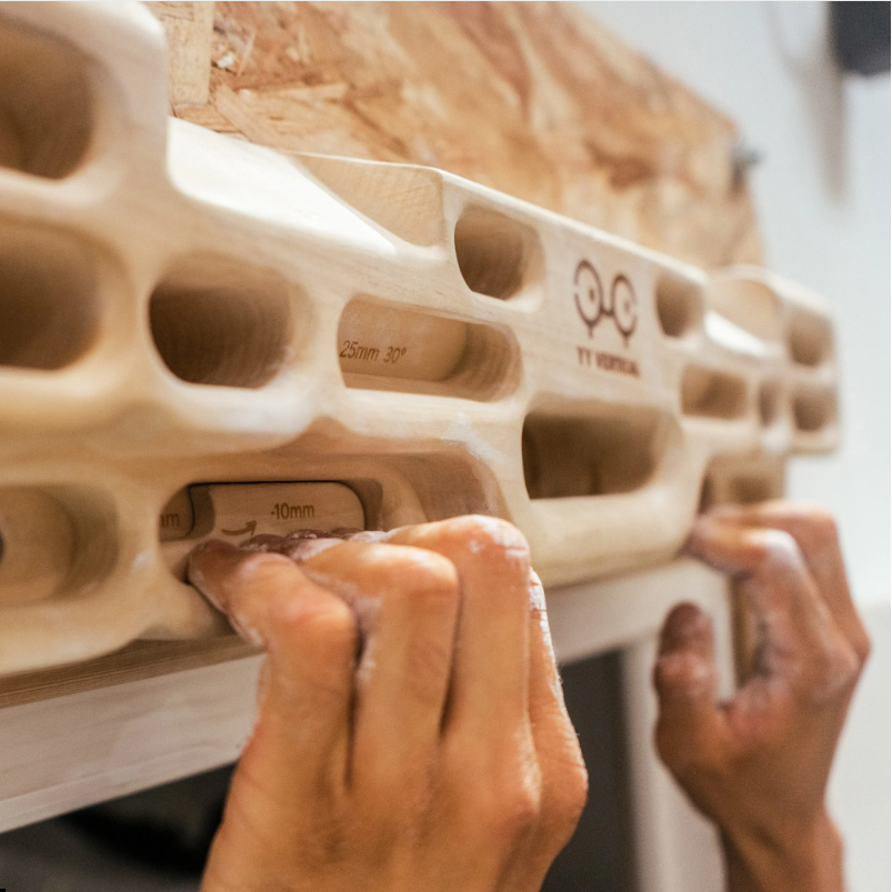 Y&Y Vertical One Board Wooden Climbing Training Hangboard